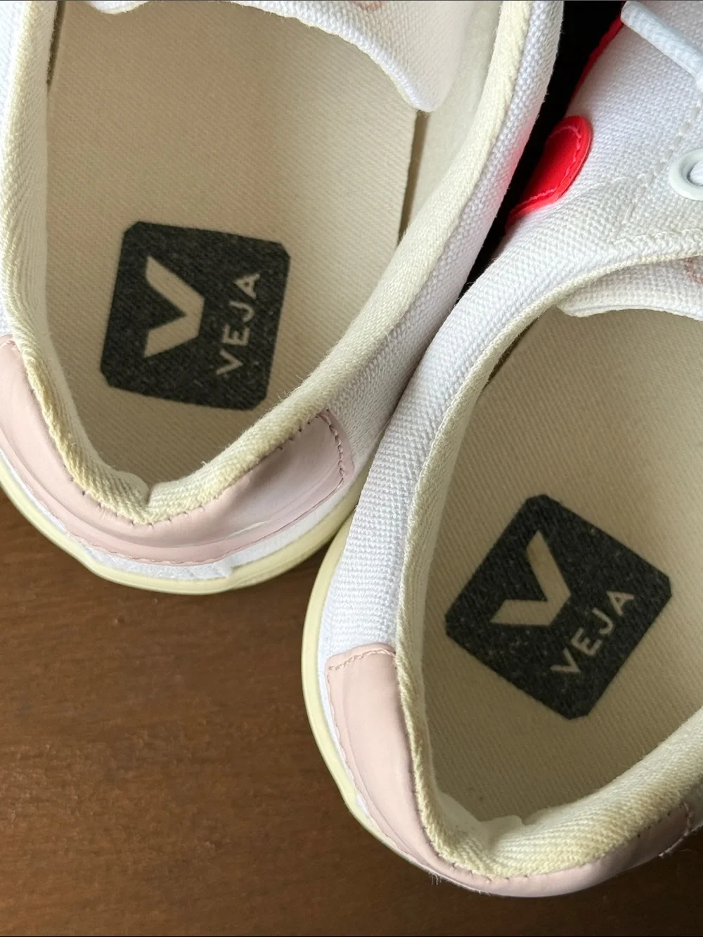 VEJA Esplar Canvas Rose Fluo-Petale Sneakers